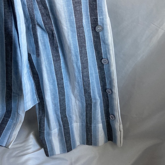 Harlow & Rose Cropped Striped Jumpsuit Size Medium - Picture 4 of 10